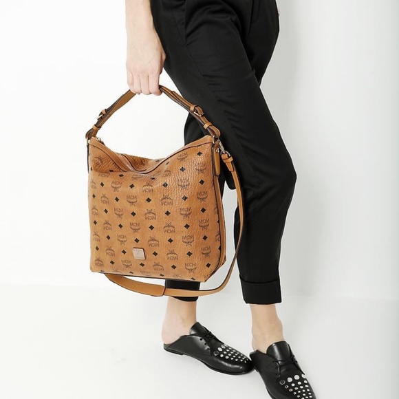 Authentic MCM Visetos Shoulder Bag Cognac - Picture 3 of 14